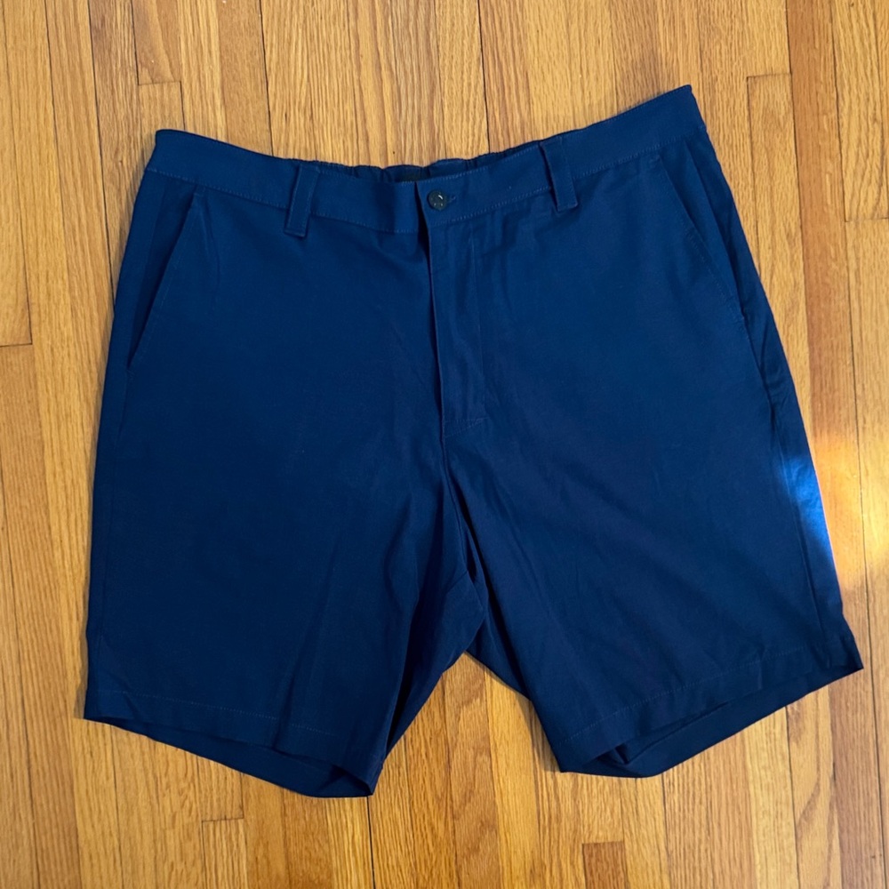 BANANA REPUBLIC FLEX GOLF SHORTS Men’s 40